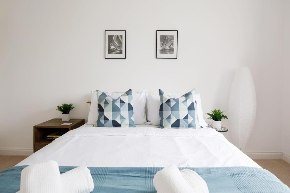 Modern & Stylish Seaside Family Home Chichester Ngoại thất bức ảnh
